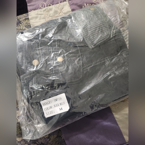 POL Twill and Thermal Knit Cargo Pants - Picture 11 of 11